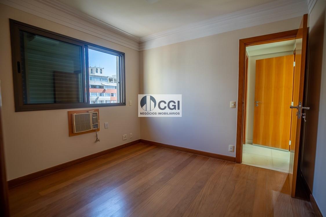 Cobertura, 4 quartos, 336 m² - Foto 35